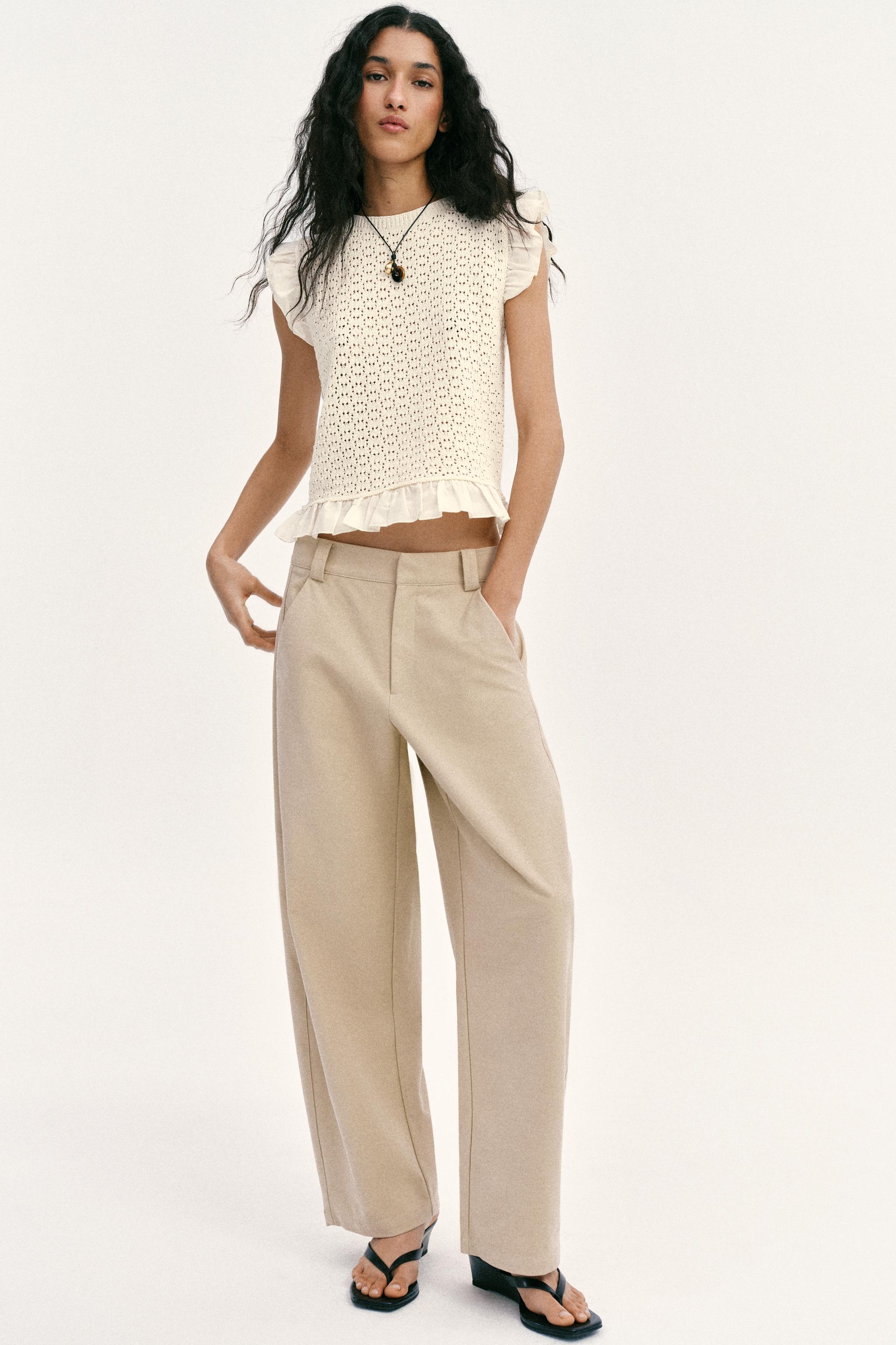 TOP EN MAILLE ET POINTELLE